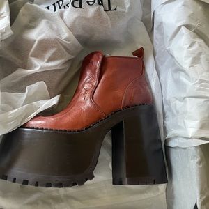 RaRe Runway MARC JACOBS Ruth Platform Boots - New!